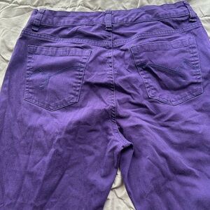 💚3/$25  by Bandolino Deep Purple Jeans
